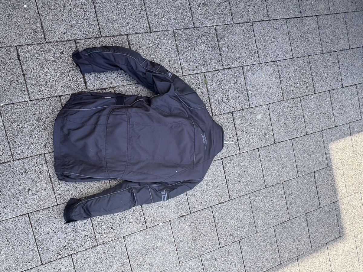 Giacche: Motorrad Jacke mit Protektoren – Usato da Erlach venduto da Rolf.Bigler 1