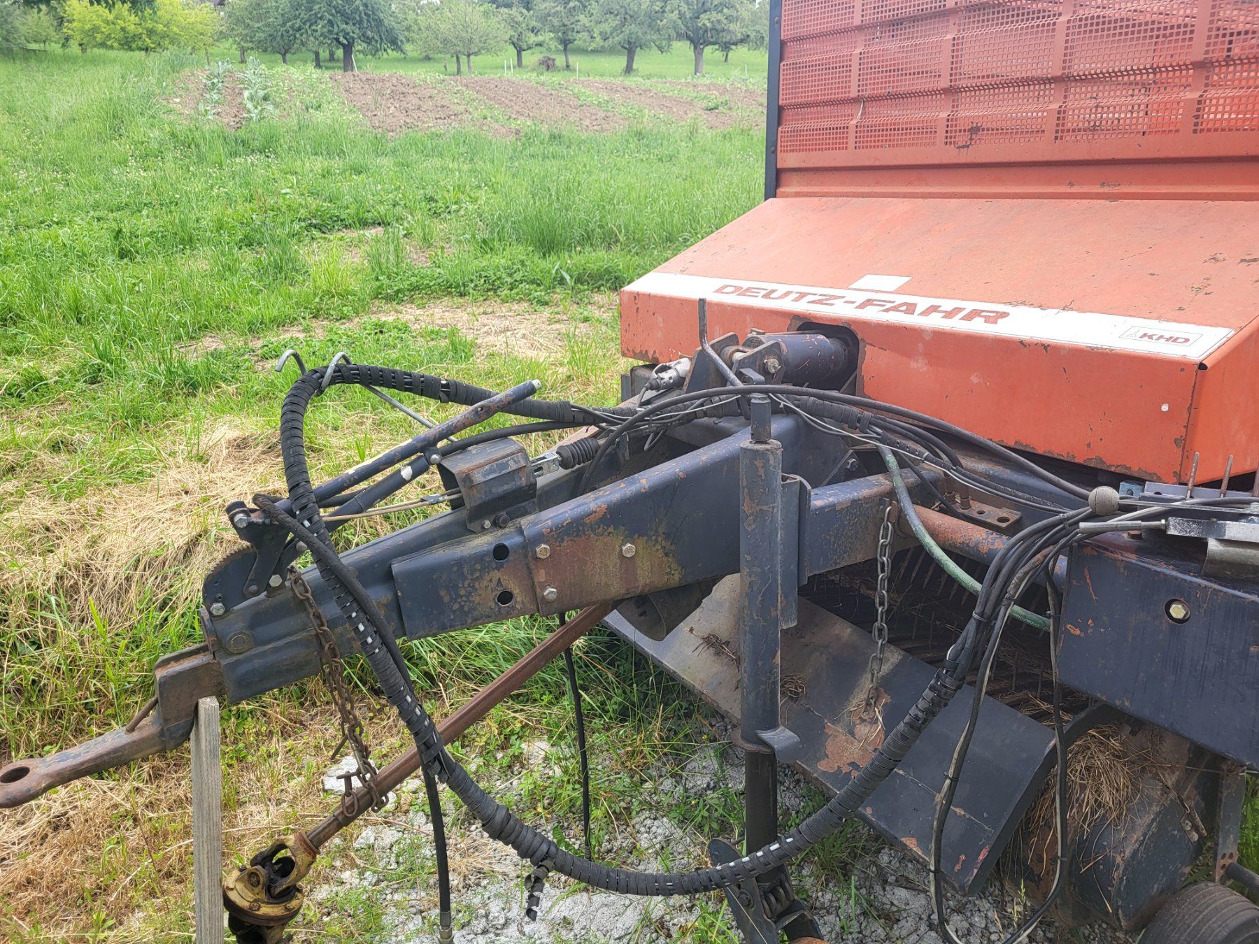 Deutz Rimorchi: Ladewagen mit Dosierwalzen – Usato da Stäfa venduto da linde84 1