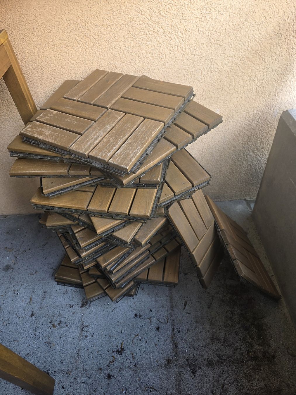 Rivestimenti per pavimenti: IKEA RUNNEN Bodenrost – Usato da Geuensee venduto da Jan_7__ 3