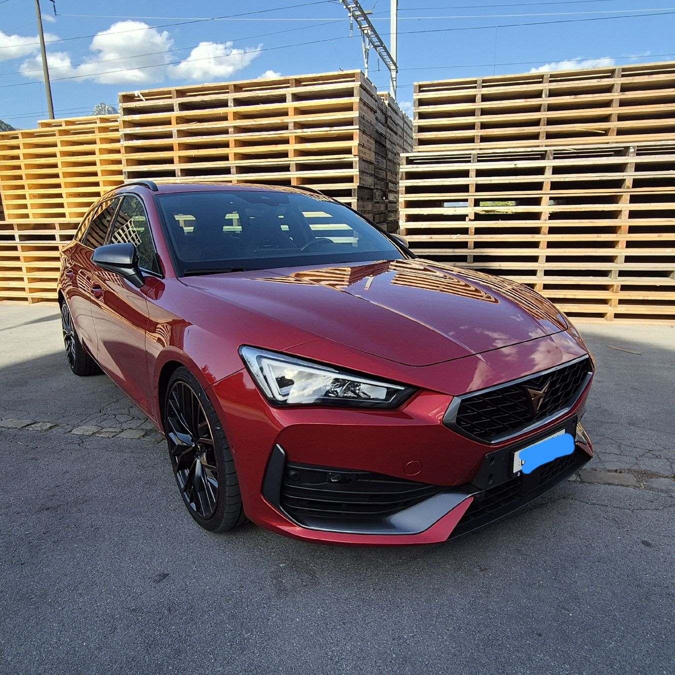Cupra Automobili: Cupra Leon ST 2.0 TSI – Nuovo (secondo la descrizione) da Bilten venduto da Migueltuga88