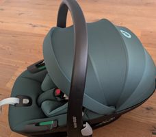 Maxi-Cosi Pebble 360 Car Seat Green Like New