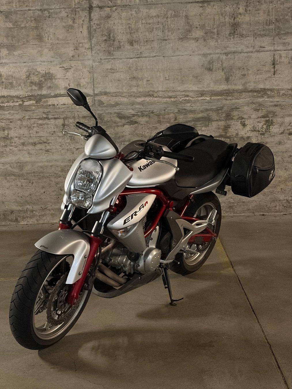 Kawasaki Strada: Kawasaki ER-6 n ABS – Usato da Zuchwil venduto da dor_m2xk 3