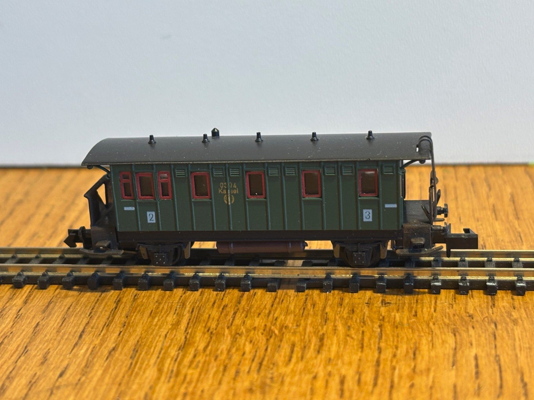 Modelleisenbahnen: e1667: Oldtimer Personenwagen (Spur N) – Gebraucht aus Birsfelden von Birs_25 1