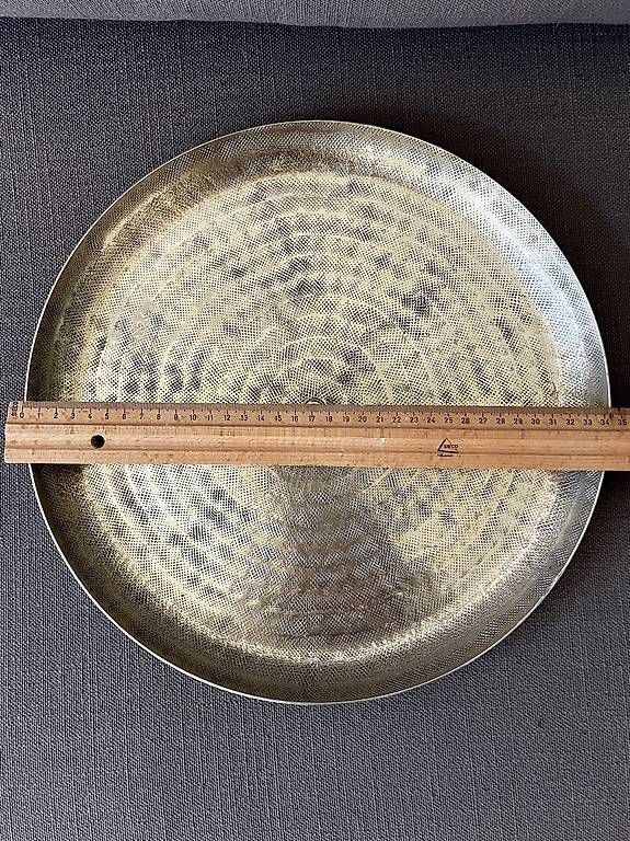 Plateaux: silberfarbene Schale 34cm  (Metall) – Neuf (Voir description) à Zürich par eis_yx9q 1