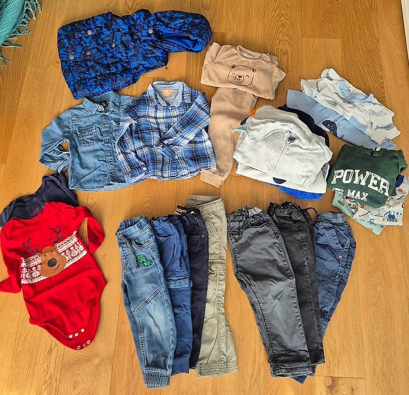 Lotti & Set di vestiti: Kleiderset Grösse 92 – Usato da Grenchen venduto da oli_8bhz 1