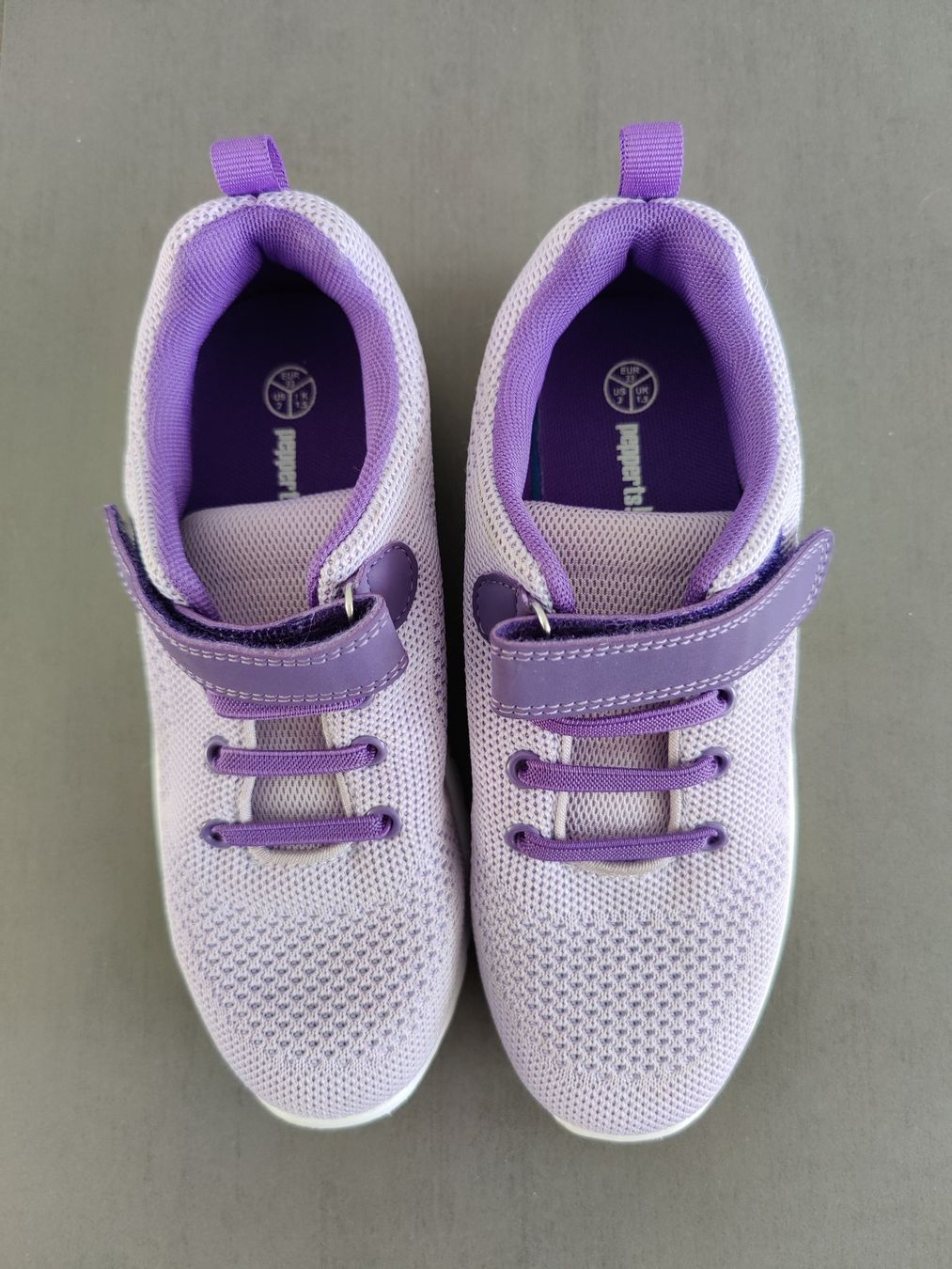 Lidl Scarpe per ragazze: Pepperts Sneakers Gr. 33, Lila – Usato da Oberglatt ZH venduto da COiNCiDENT 1