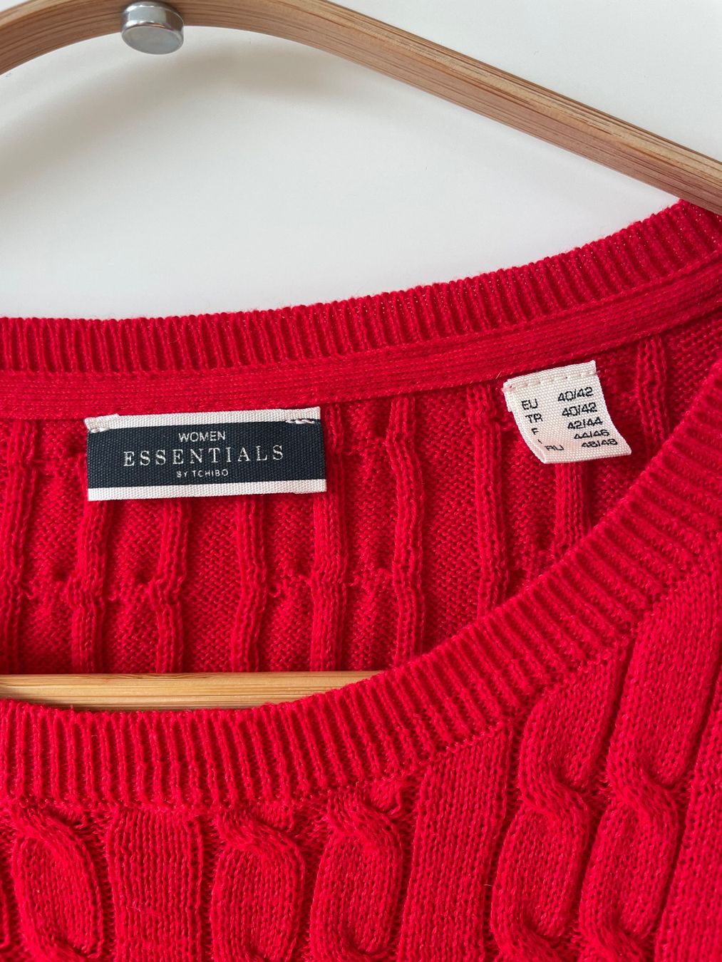Maglioni & Felpe: Roter Zopf-Strickpullover von Tchibo, Grösse 40/42 (38) – Usato da Neukirch an der Thur venduto da bee88 1