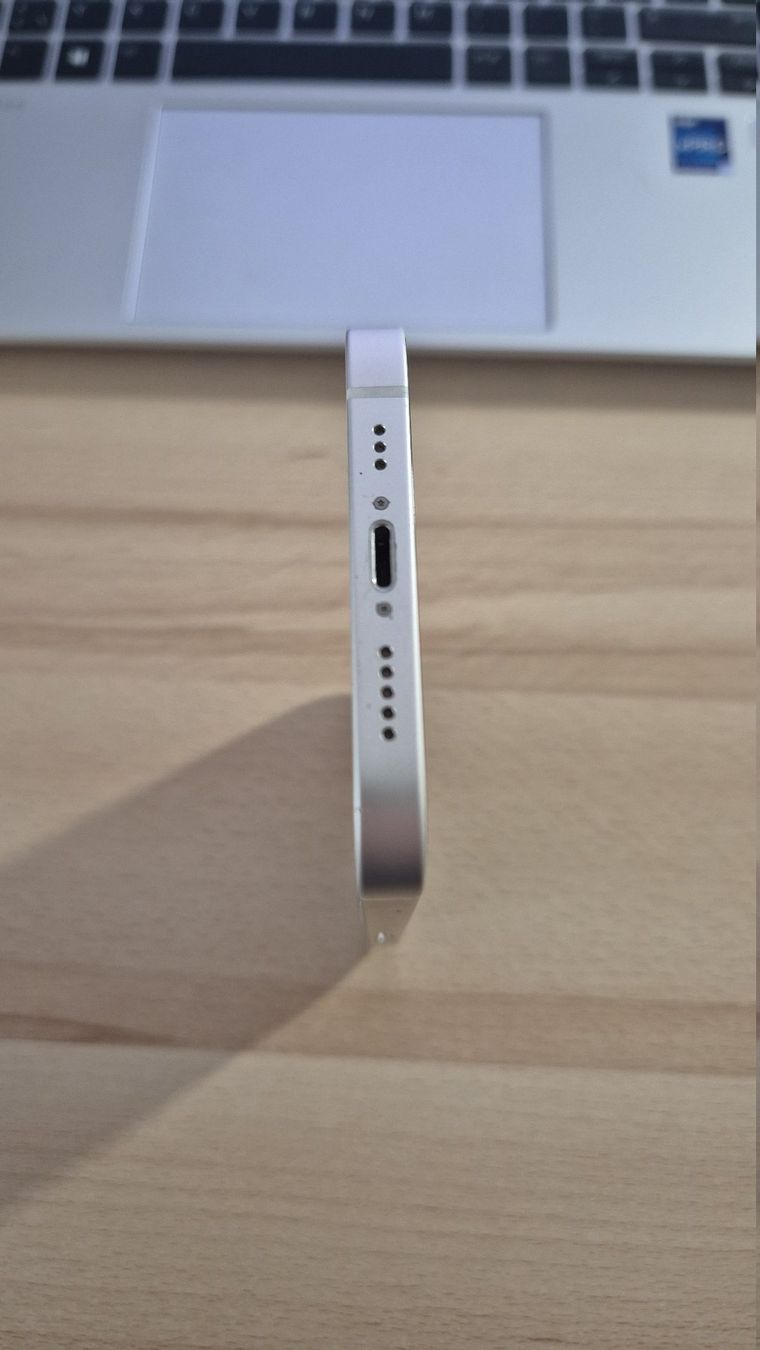 Apple Telefoni cellulari / Smartphones: iPhone 12 128GB White 3010 – Difettoso da Münchenbuchsee venduto da MV_Solutions 4