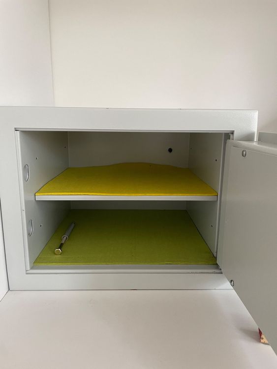 Tresor Burg Wächter Tresor „secutronic“, Modell C1 Kaufen auf Ricardo