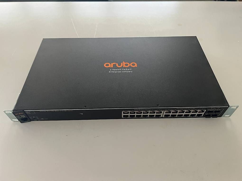 Hub & Switch: Switch Aruba J9776A – Usato da Genève venduto da hexos