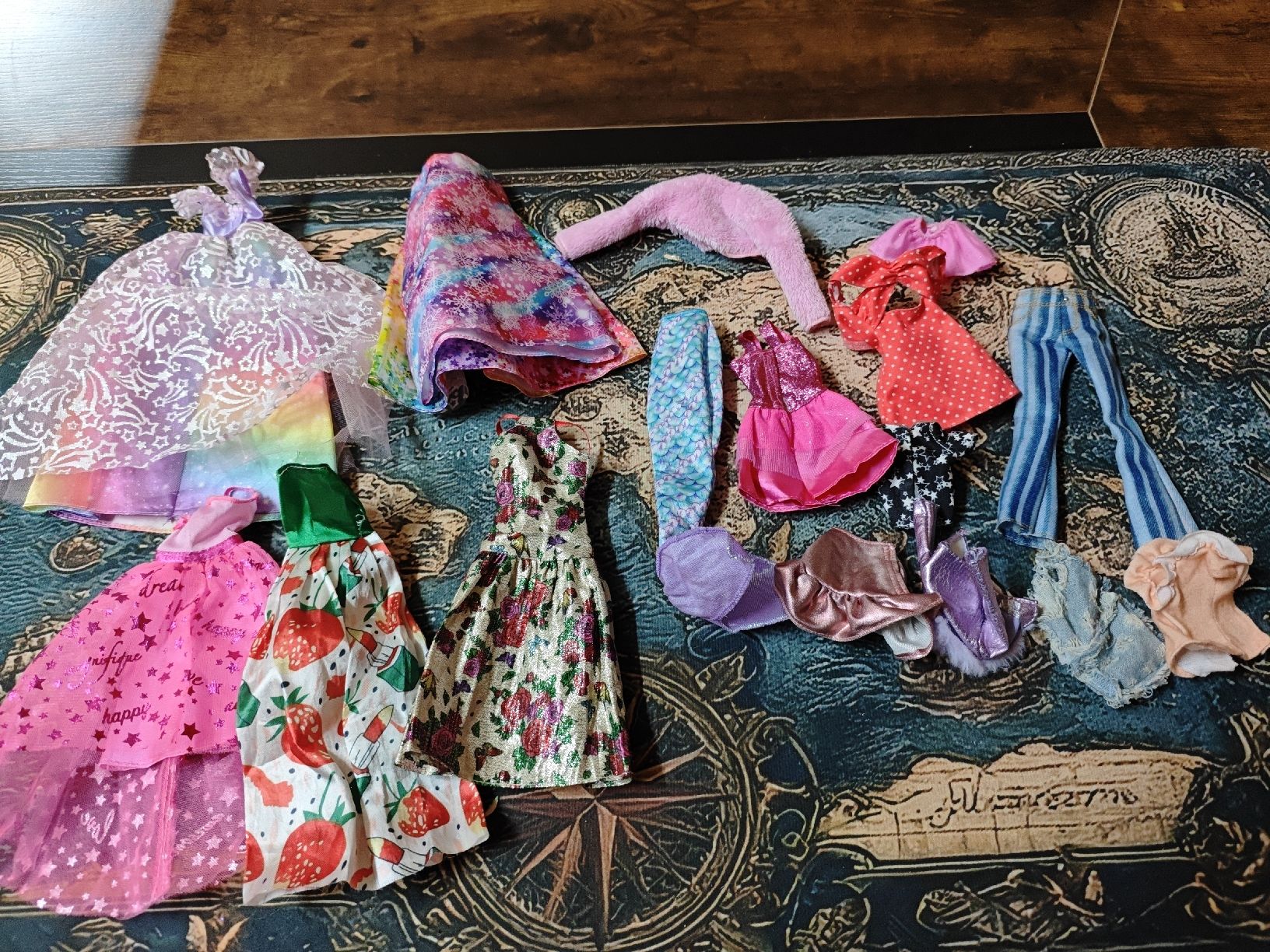 Bambole: Barbie Kleider – Usato da Wittenbach venduto da stefange