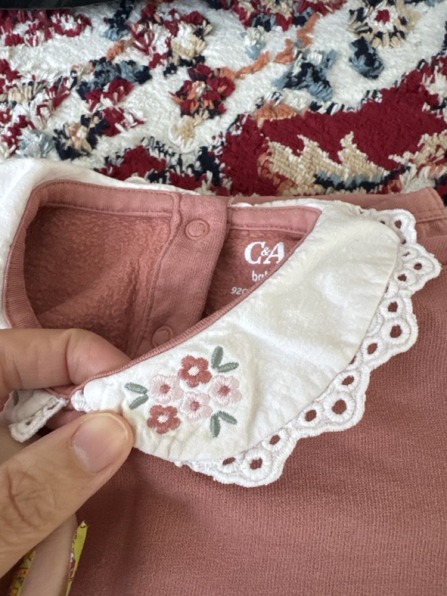 Lotti & Set di vestiti: Gratis-Kleiderpaket Mädels Gr. 92/98, -110 – Usato da Sursee venduto da Alyel 2