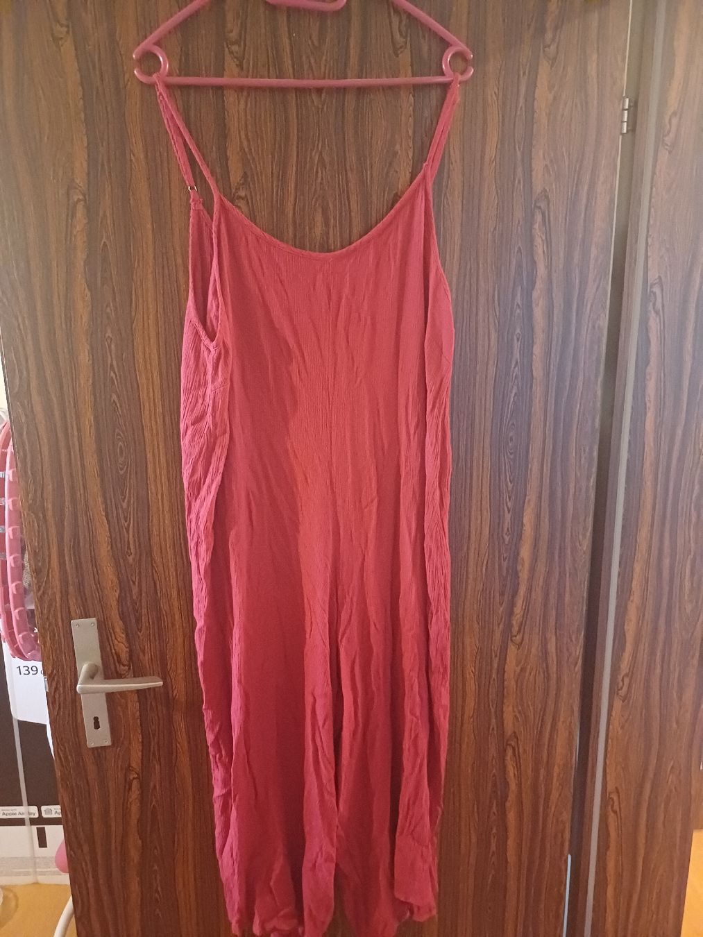 Jumpsuits: Jumpsuit rot Grösse L  – D'occasion à Ostermundigen par Loulilou86