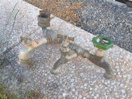 Auslaufhähne & Geräteventile - Wasserhahn-Armaturen BAU