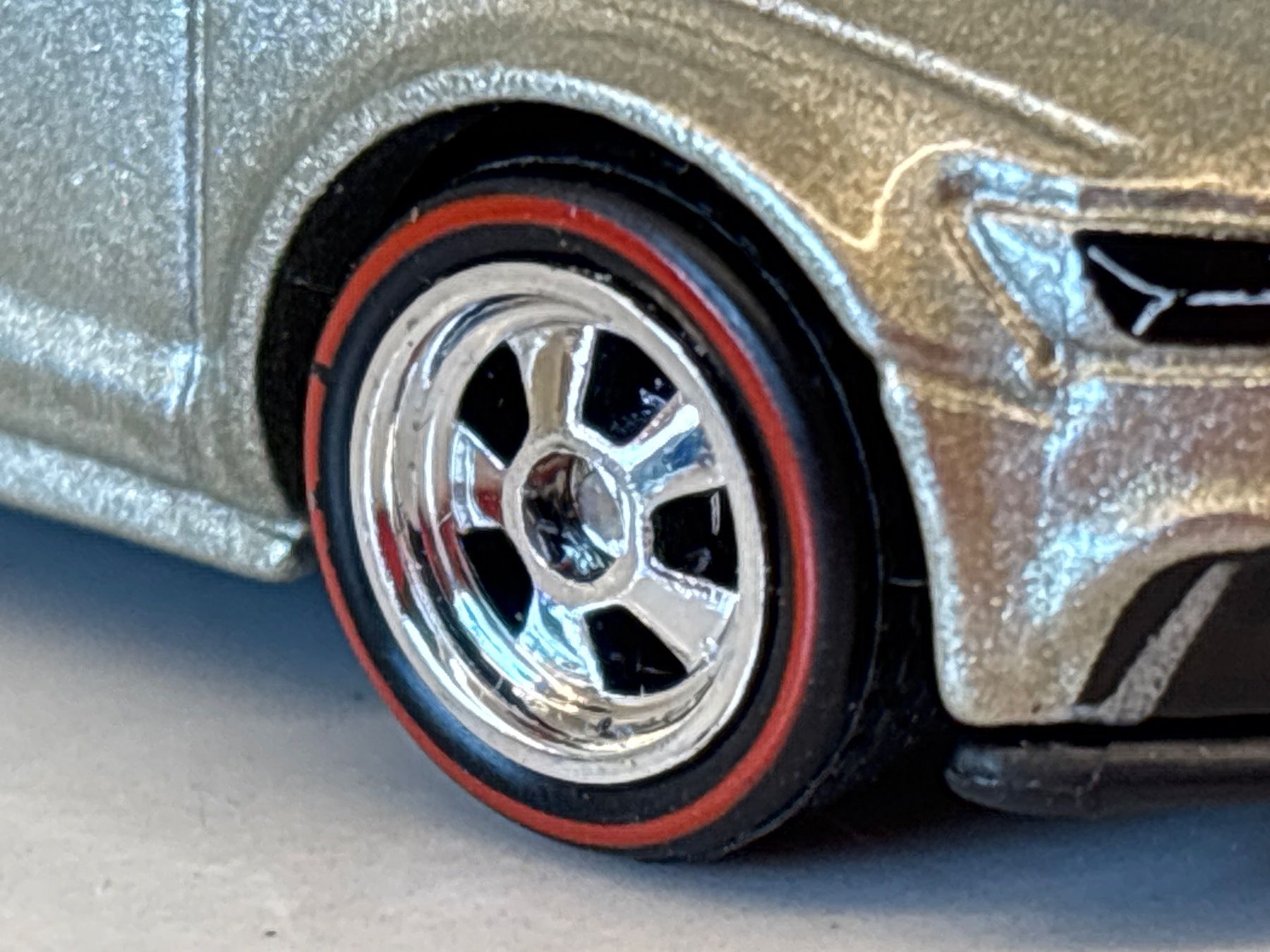 Hot Wheels Modellini d'auto: Hotwheels Audi Rs 6 test usine 1/64 – Nuovo (secondo la descrizione) da Gollion venduto da Hampton 3