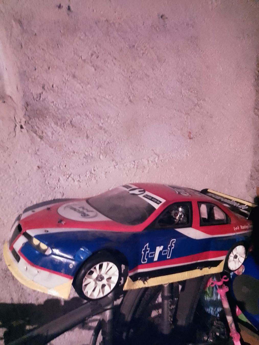 RC Kits de montage: RC Nitro 1:5 Megatech – D'occasion à Biel/Bienne par RC-Modellsport