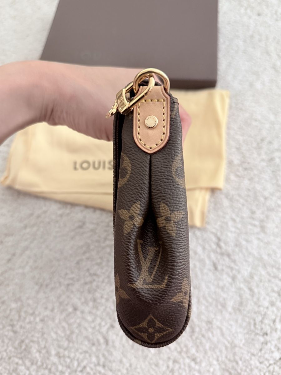 Louis Vuitton Borse da donna: Louis Vuitton favorite MM – Nuovo e nell'imballaggio originale da Zürich venduto da ken_n7dn 1