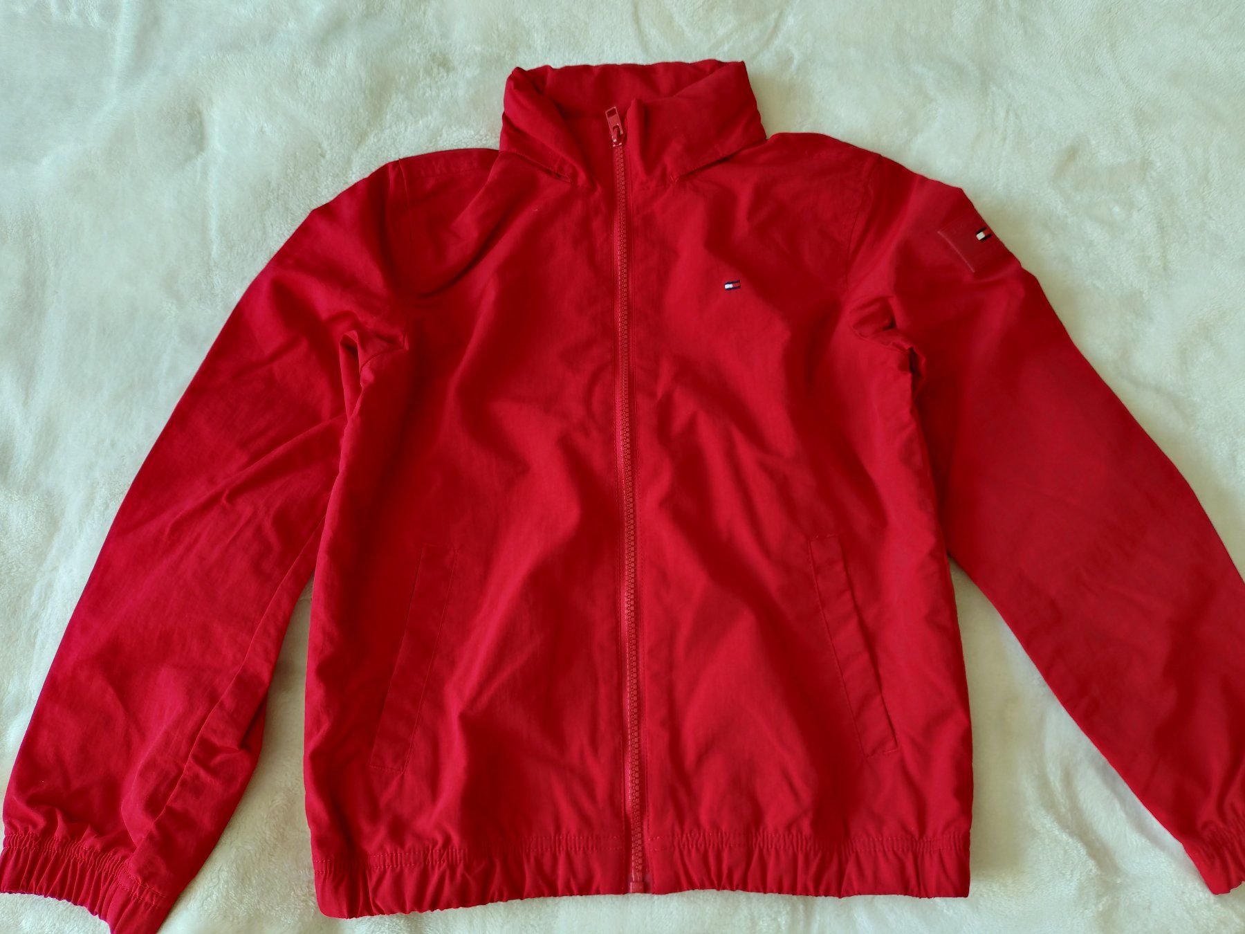 Tommy Hilfiger Giacche & Cappotti: TommyHilfiger Jungen EssentialJacket 140 – Nuovo (secondo la descrizione) da Bottmingen venduto da Malina_Outlet