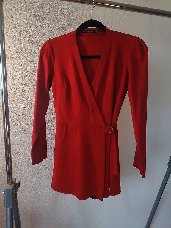 Tute: Combinaison short XS rouge  – Usato da Fribourg venduto da cou_v62j