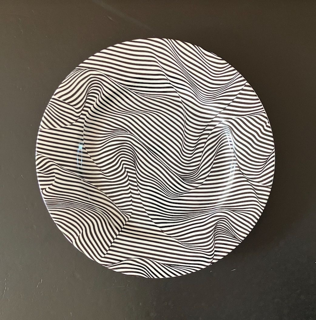 Dipinti: plate . black stripes . robert & trix haussmann – Usato da basel venduto da cosmos.basel 2