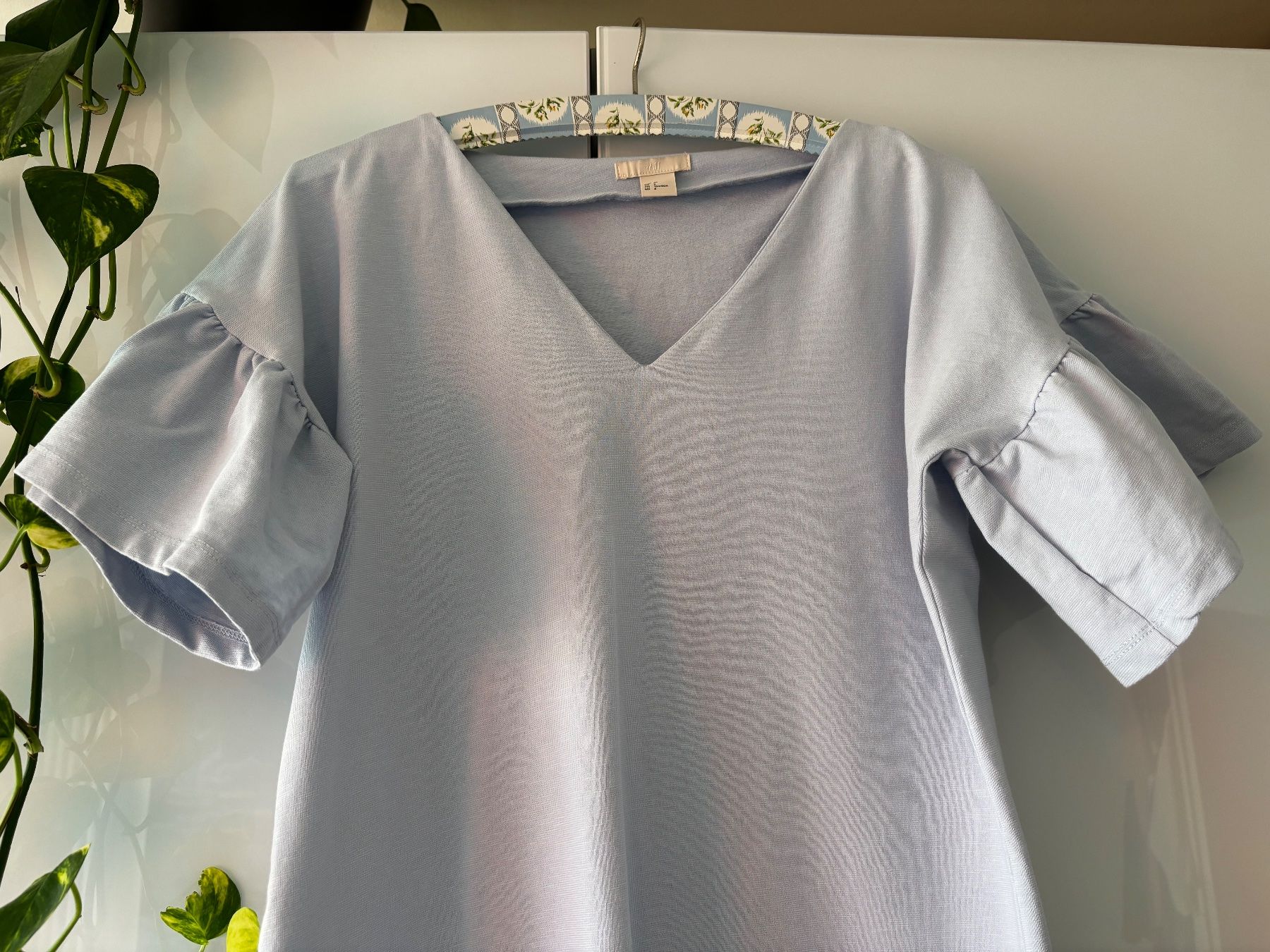 H&M T-shirt: H&M hellblaues Longshirt/Minidress Gr. 34 – Usato da Zürich venduto da missmodernage 1