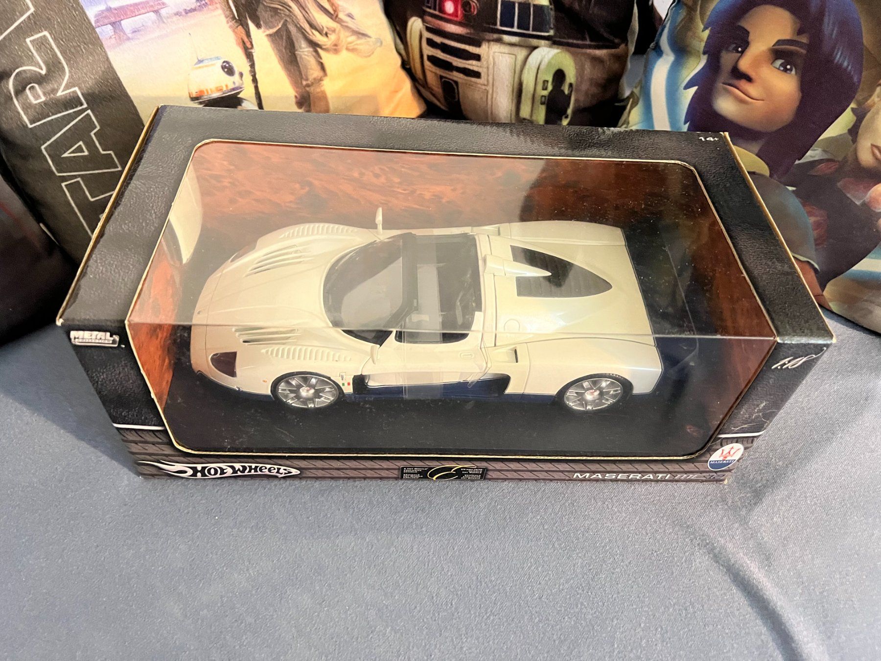 Hot Wheels Modellini d'auto: Maserati MC12 1:18 – Nuovo e nell'imballaggio originale da Reinach AG venduto da Pimpmyburger 2