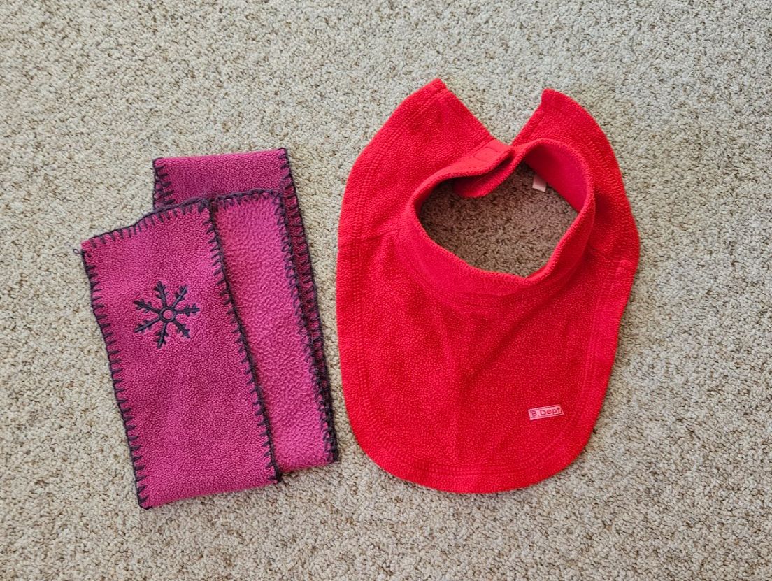 Altro abbigliamento per bambina: 2 Schals für Kind – Usato da Kloten venduto da Kloten1