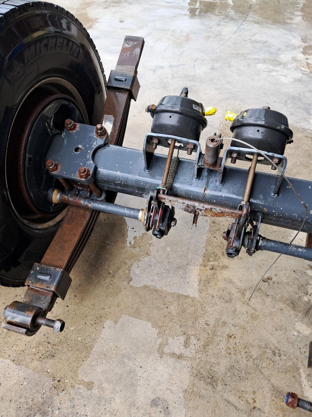 Rimorchi: Achse, Fahrwerk, Räder – Usato da Schenkon venduto da Deutz105 3