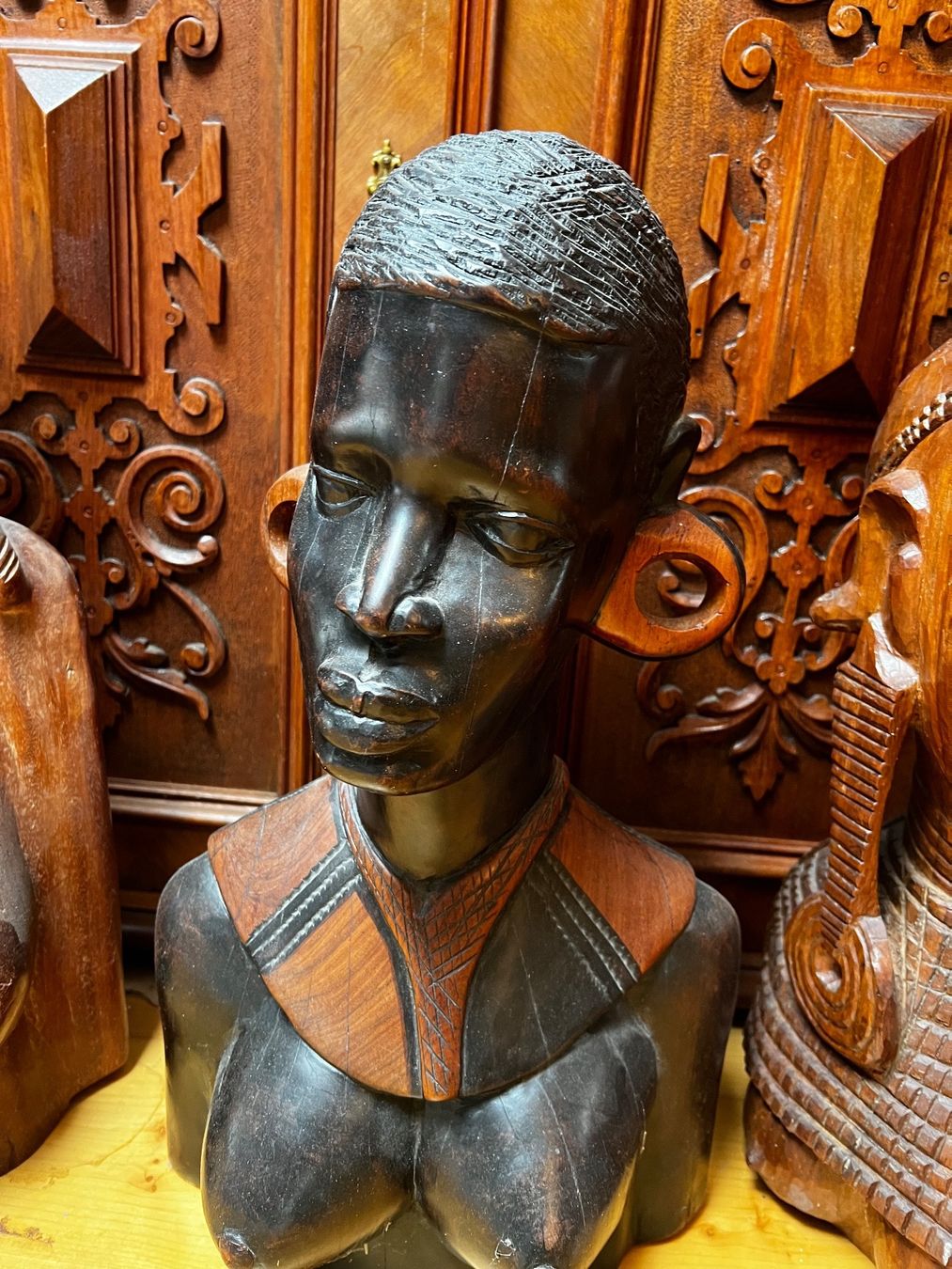 Sculture & Statue: Afrikanische Kunst Holzschnitt Buste – Usato da Riehen venduto da MaestroImperatore 1