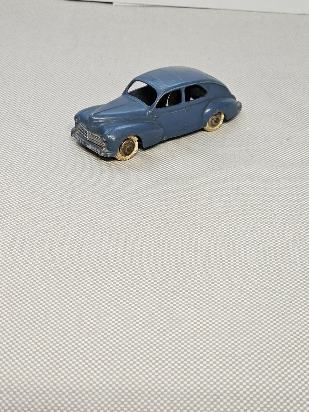 Dinky Toys Modellini d'auto: Dinkyy Peugeot 203 – Usato da Starrkirch-Wil venduto da easygo13