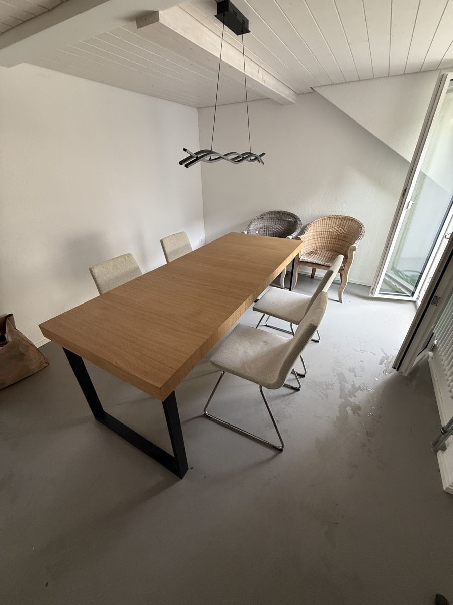 Ikea Set di tavolo e panche: IKEA Esstisch mit 4 Stühlen und Lampe – Usato da Luzern venduto da cap_pv8l 2