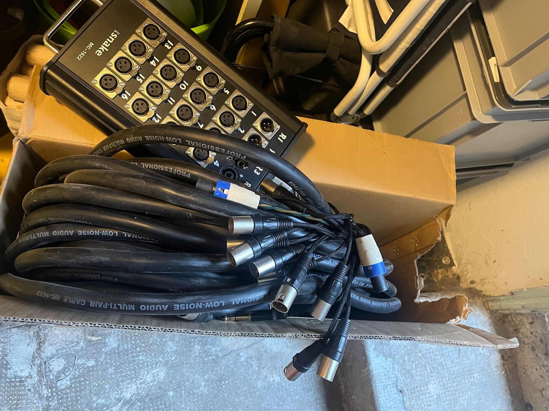 Cavi: Tonkabel mit 16 Eingängen – Usato da Basel venduto da andreabettini