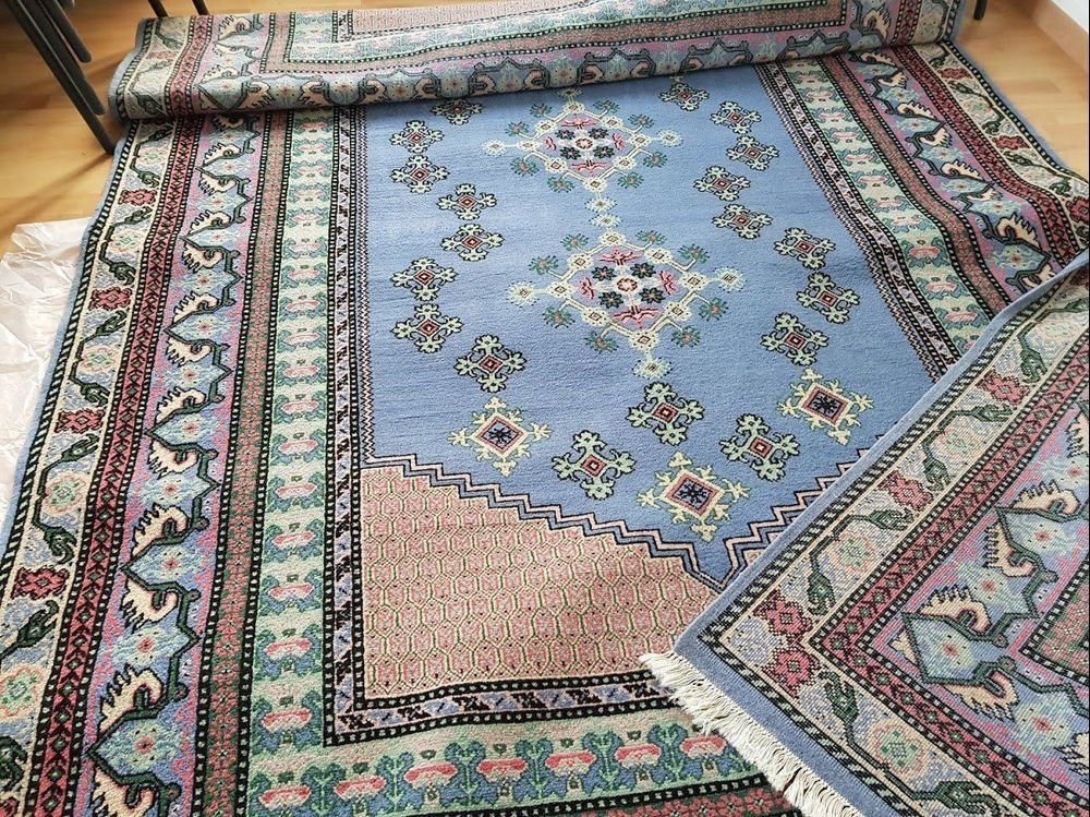 Teppiche: Teppich wunderschön von Tunesien – Gebraucht aus Richterswil von ADIACE010