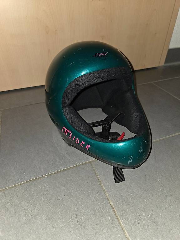 Casques: Casque de parapente – D'occasion à Geneveys-Coffrane par sb__tgb7 1