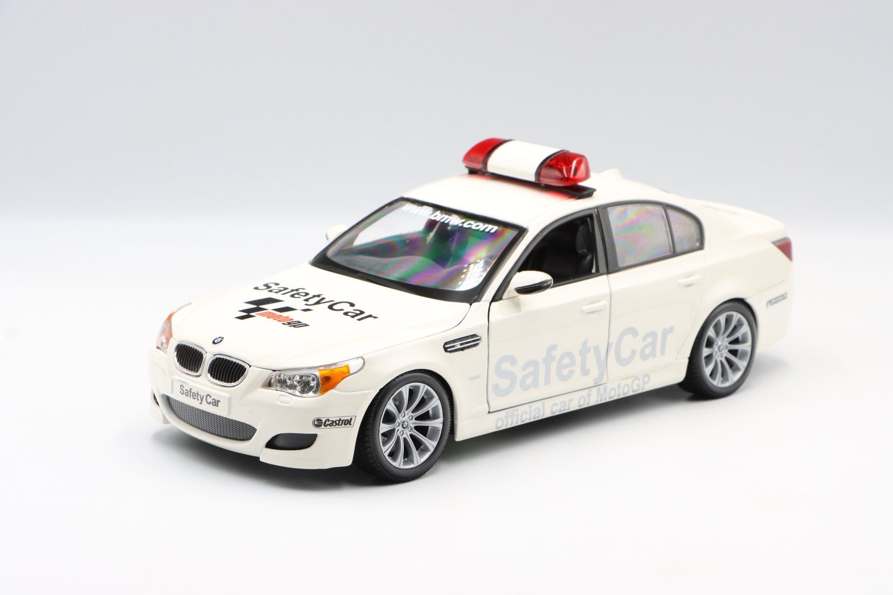 BMW M5 E60 Moto GP Safety Car 2007 1:18 Maisto (Gebraucht) in Bühl b ...