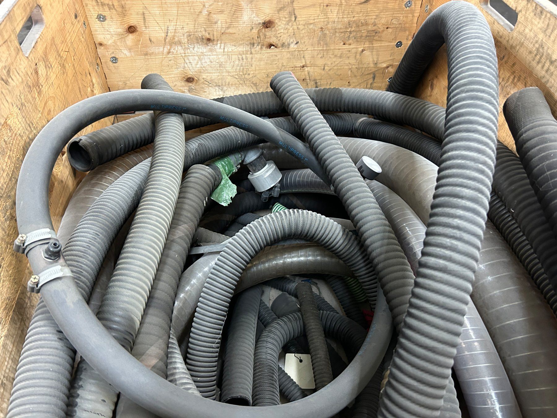Rohre & Schläuche: Posten Schläuche – Gebraucht aus Zofingen von Maschinenfabrik 2