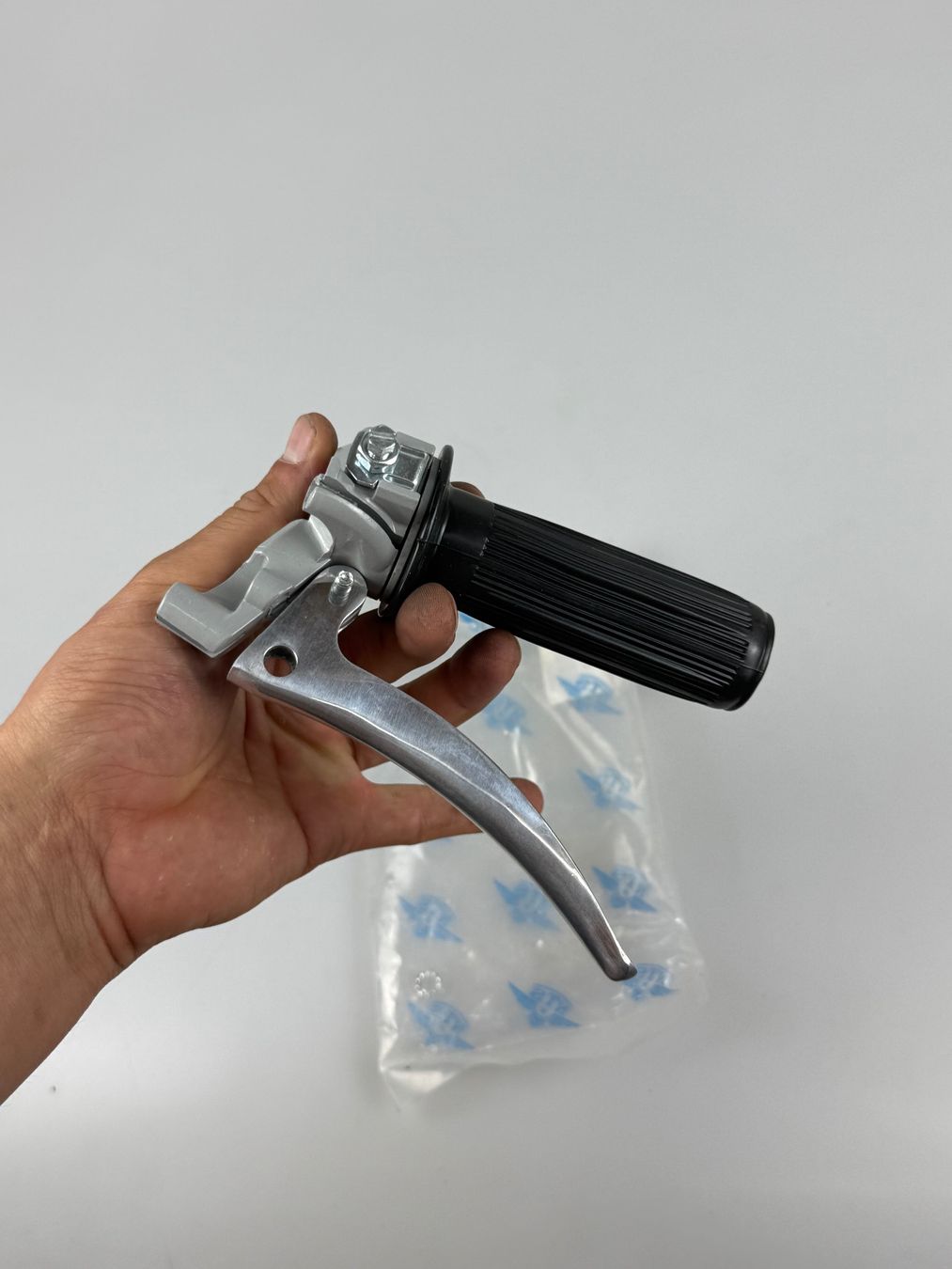 Puch Ciclomotori: Gasgriff Mofa Universal oldie neu – Nuovo e nell'imballaggio originale da Hallau venduto da mofaplus 1