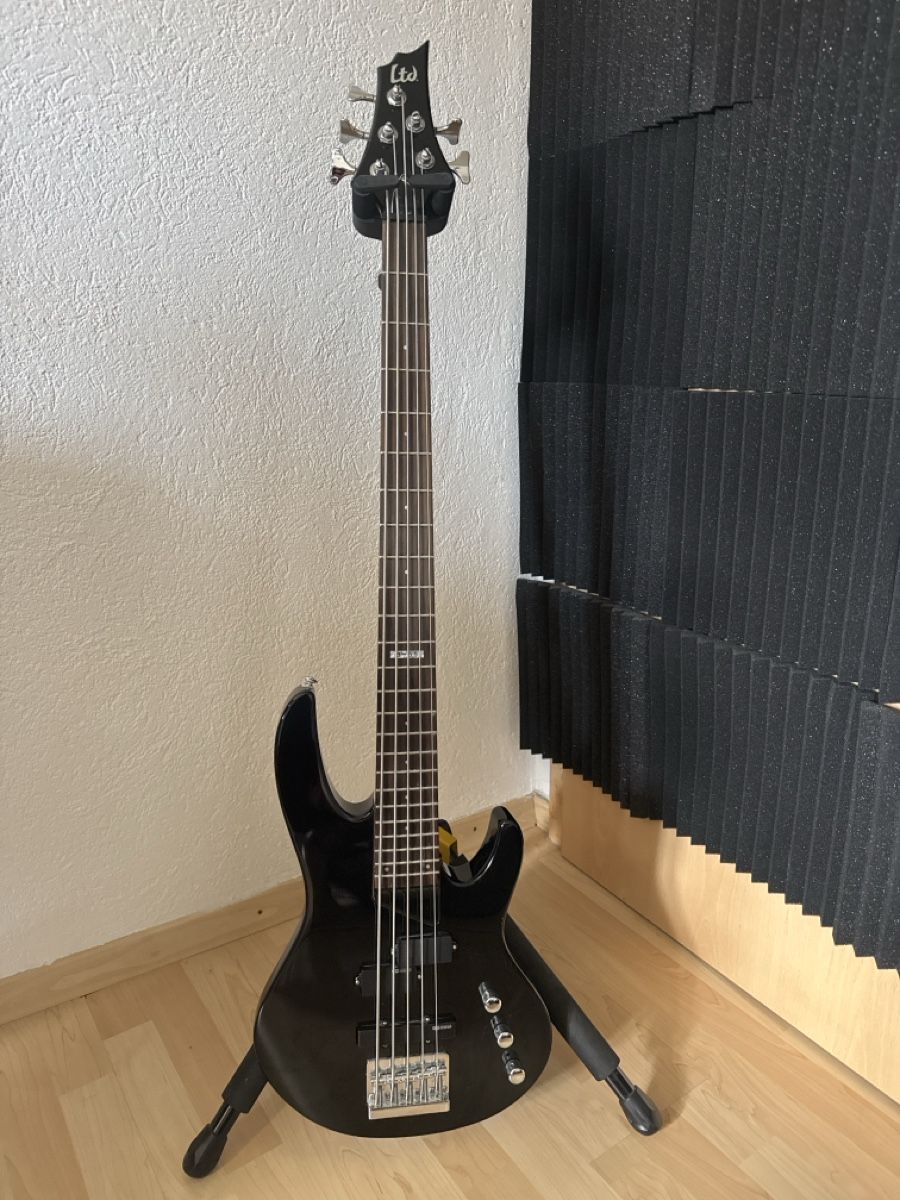 Esp Musikinstrumente: ESP LTD B-55 – Gebraucht aus Porrentruy von luc_9j66
