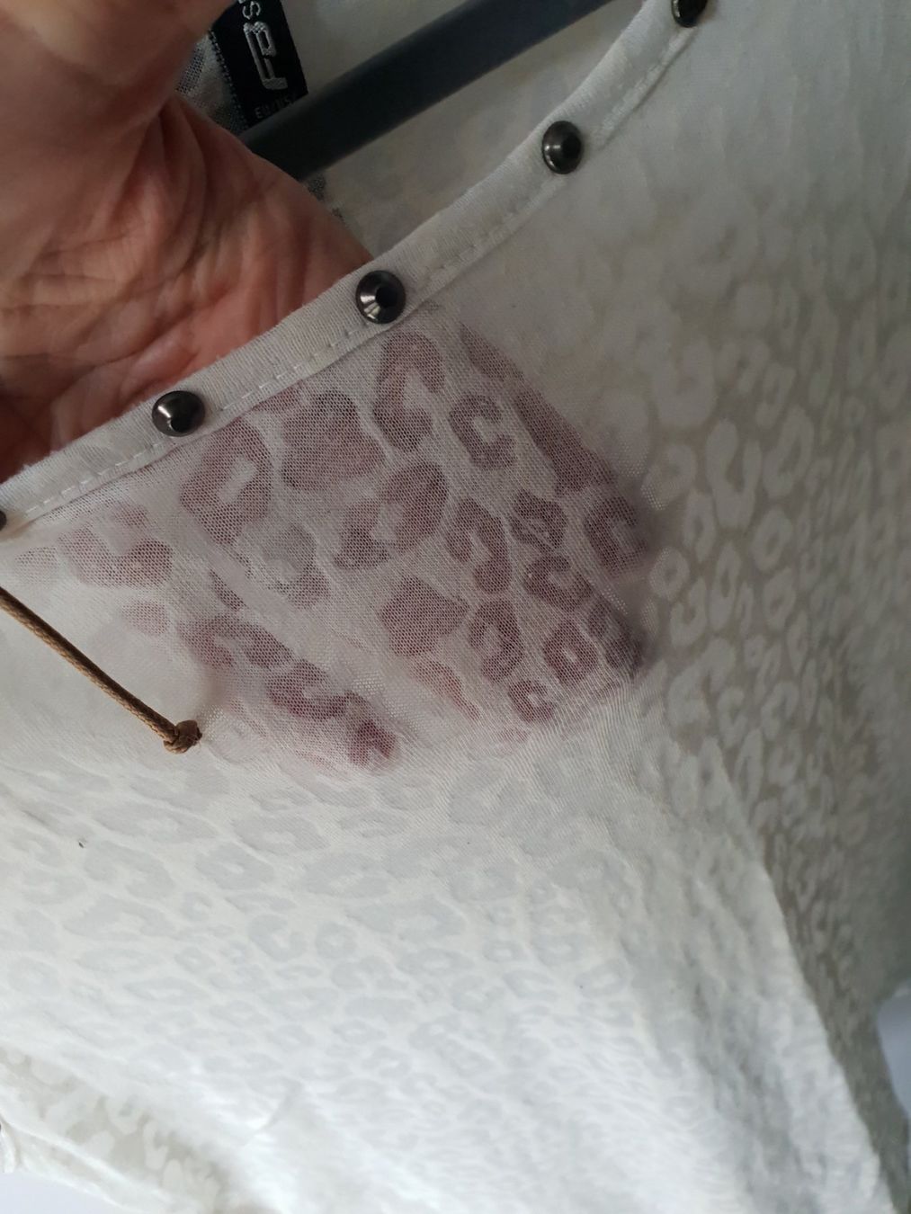 Tops: 🐸 TOP MIT TRANSPARENTEM LEO-MUSTER – Gebraucht aus Môtier (Vully) von Frogs 3