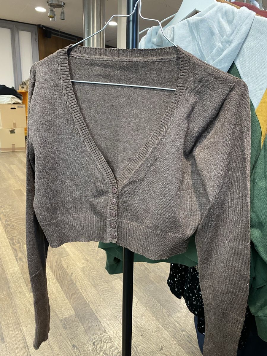 Giacche: Strickjacke🤎 – Usato da Zürich venduto da mar_6xcq