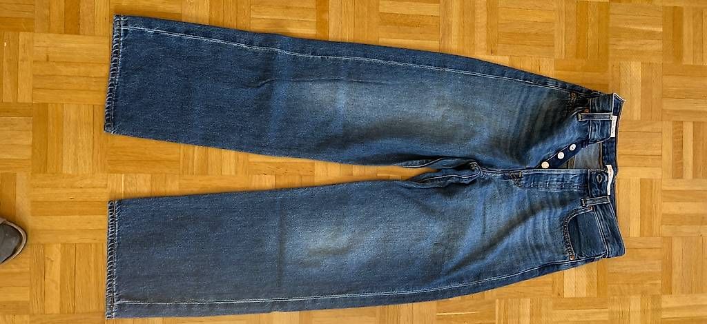 Jeans: Levis Wildleg neu ungebraucht – Nuovo e nell'imballaggio originale da Zürich venduto da VickyChristina