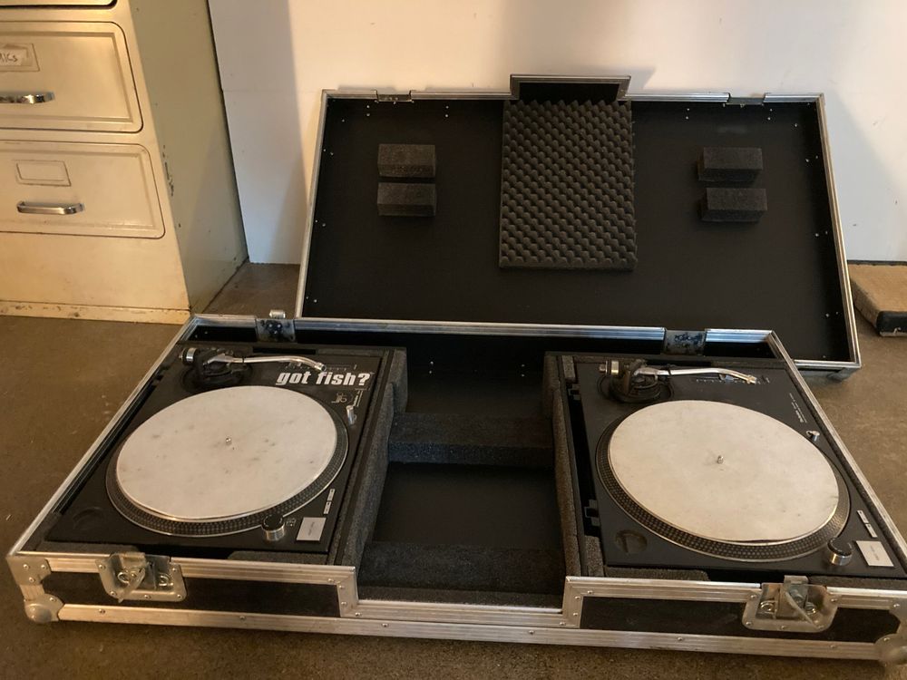 Pair Of 2 Aluminum Flight Cases For TECHNICS 1210 Turntables