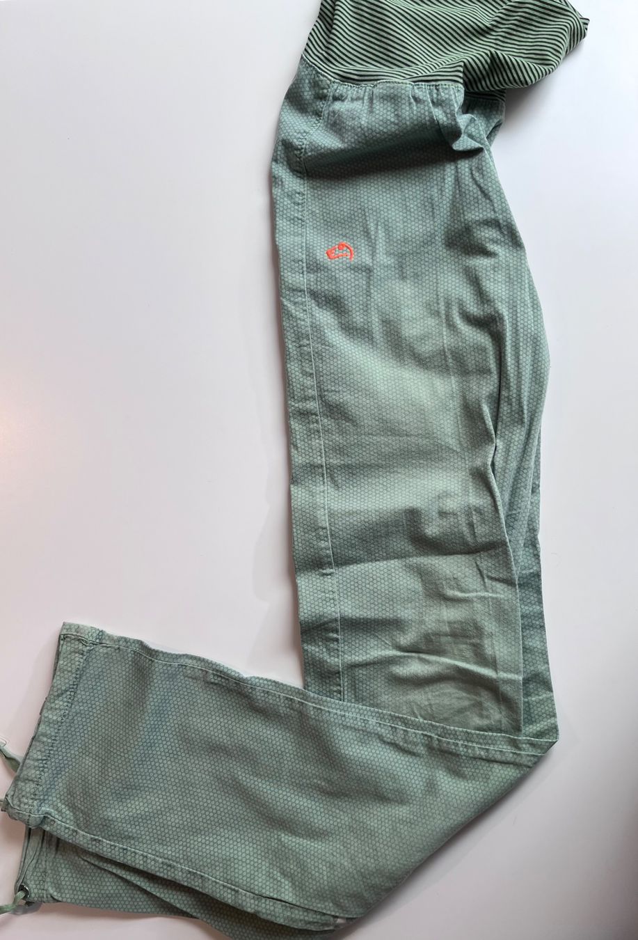 E9 Pantaloni: Kinder Boulderhose E9 Gr. 158 – Usato da Pratteln venduto da asw_w28p 1