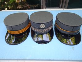 Militär-Musik Hüte im Lot