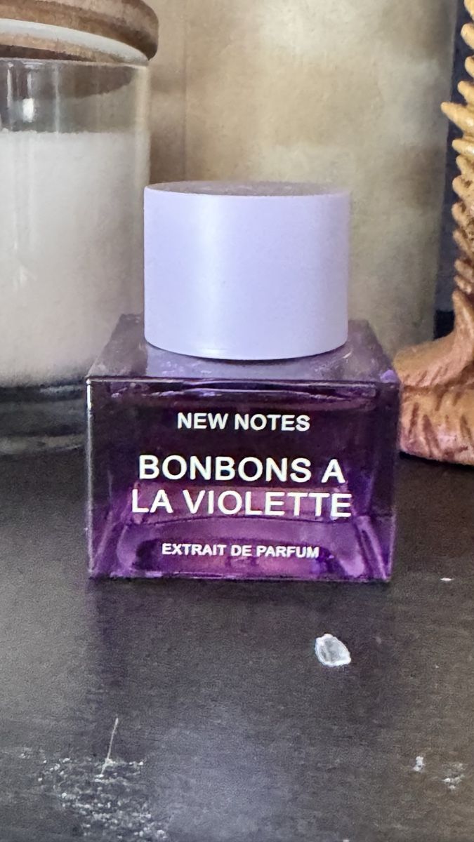 Parfums & Eau de Toilette: New Notes Bonbons a la Violette Extrait de Parfum – D'occasion à Besazio par tonpetitparfum