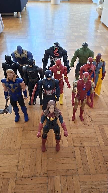 Figurines: Marvel Figuren – D'occasion à Landquart par pollipocket