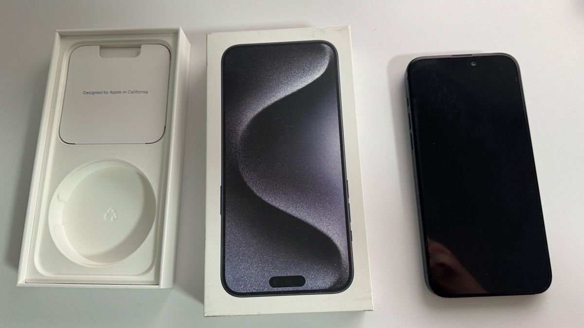 Apple Telefoni cellulari / Smartphones: iPhone 15 Pro Max 256 GB Blue Titanium Top! – Usato da Rüdtligen venduto da Simms74