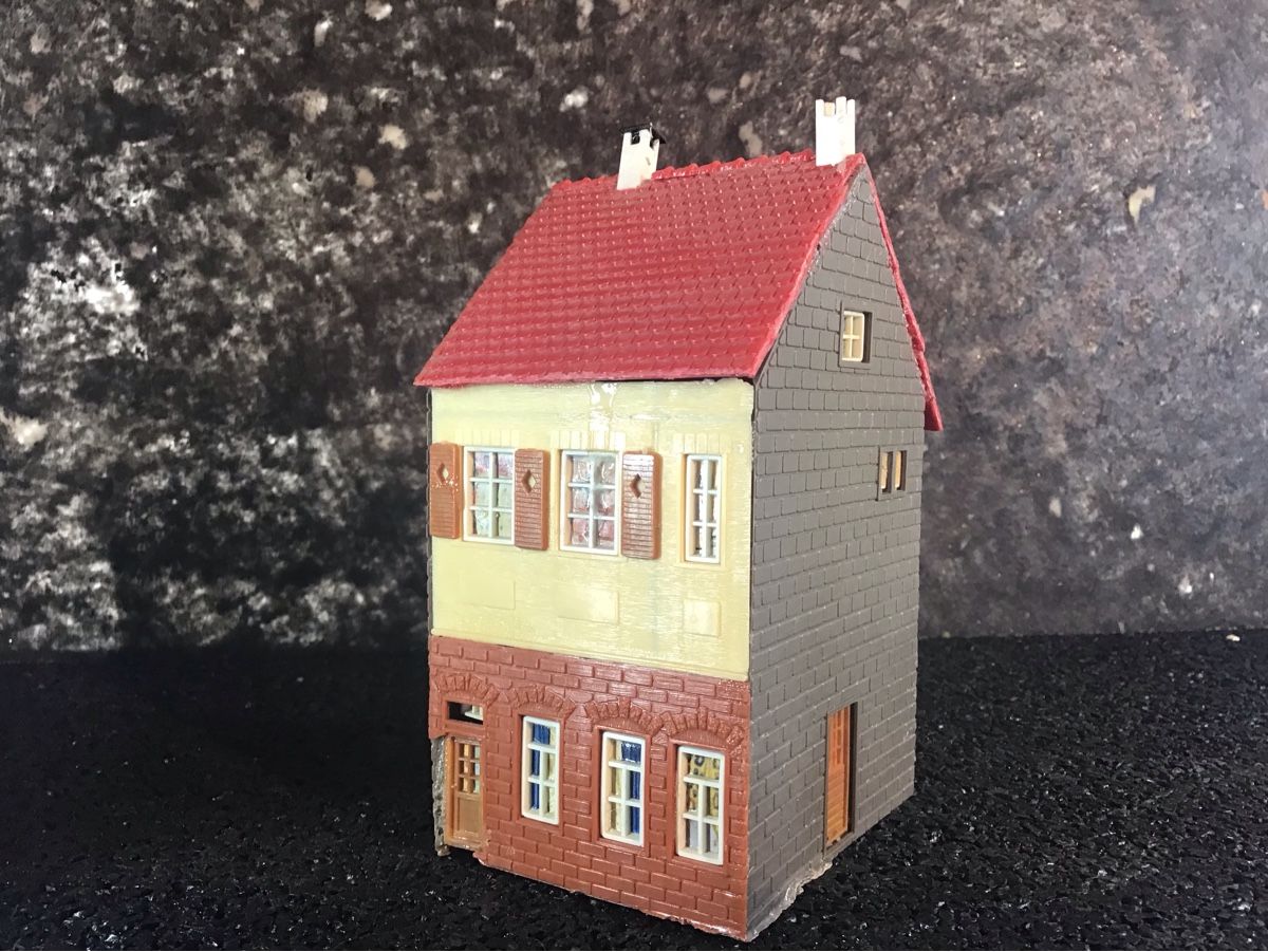 Kit di modellismo & Modellini statici: MODELL GEBÄUDEHAUS  – Usato da Männedorf venduto da Spezial-Modelle 1