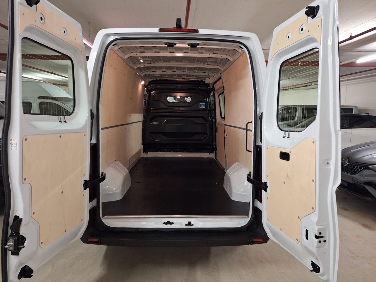 Renault Tutti i ricambio: Bodenplatte new Renault Master L2 – Nuovo e nell'imballaggio originale da Einsiedeln venduto da Shkurte_K 3