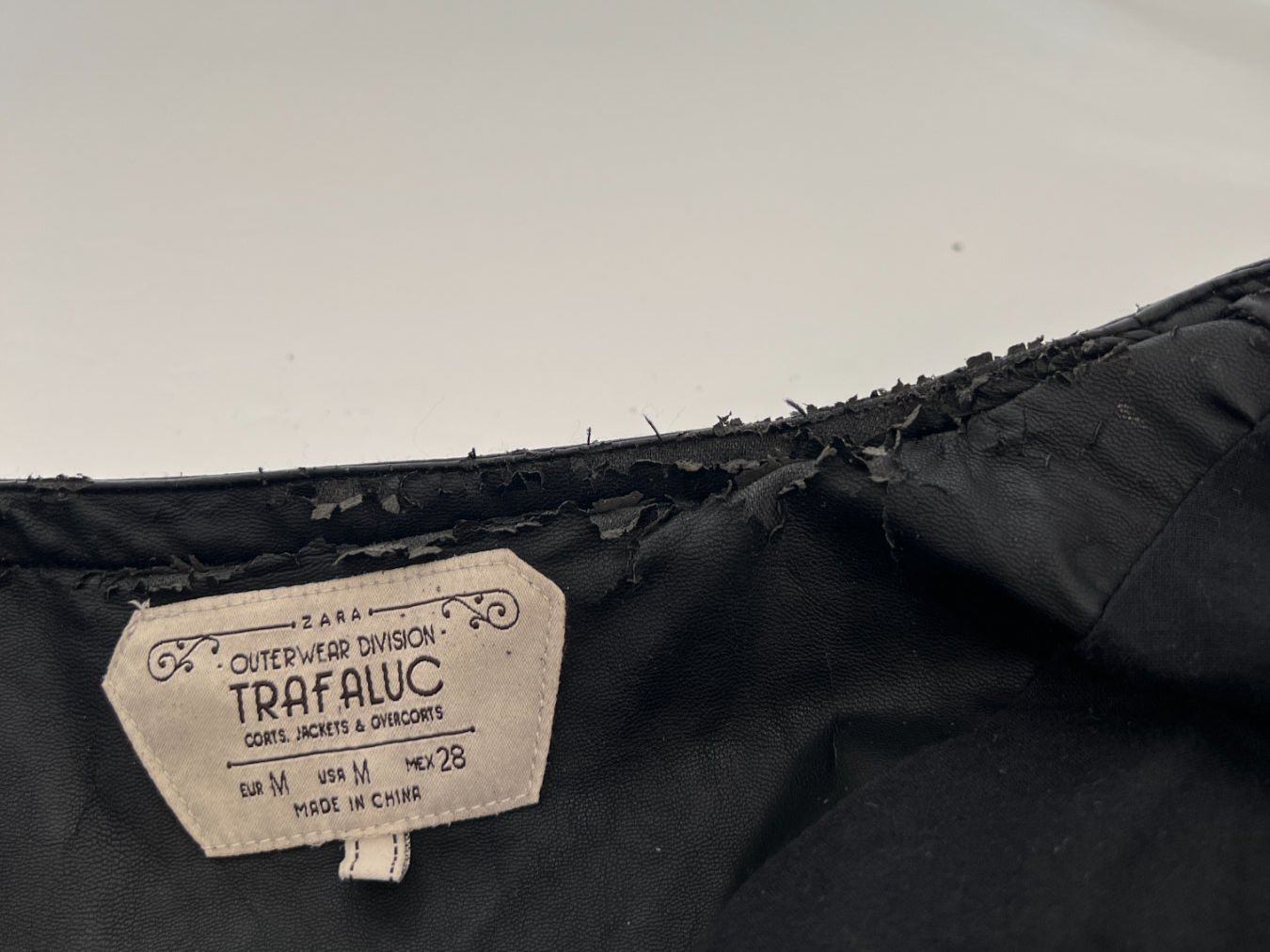Zara Jacken: Kunstlederjacke in Schwarz, Grösse M - – Gebraucht aus Zürich von Drahtzug 2